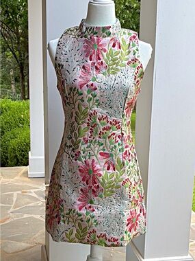Floral Sleeveless Sheath Dress in Ivory and Pink